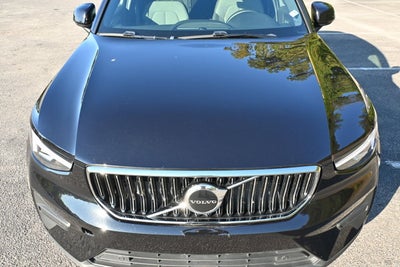 2025 Volvo XC40 Core Bright Theme