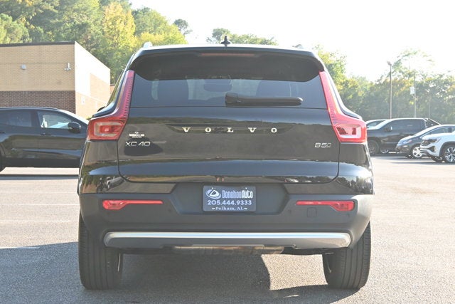 2025 Volvo XC40 Core Bright Theme