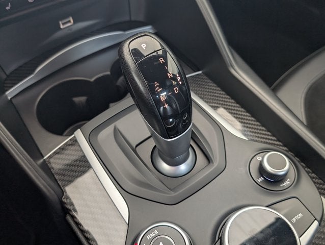 2018 Alfa Romeo Giulia Quadrifoglio Base