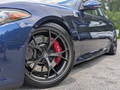 2018 Alfa Romeo Giulia Quadrifoglio Base