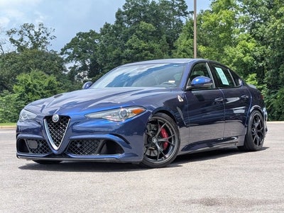 2018 Alfa Romeo Giulia Quadrifoglio Base