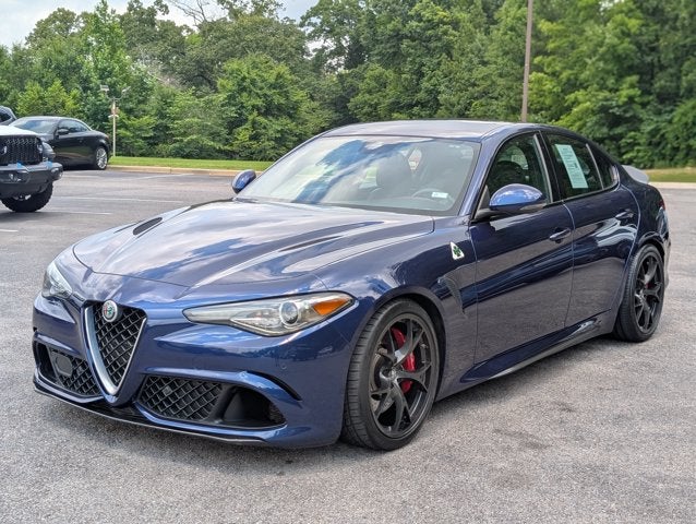 2018 Alfa Romeo Giulia Quadrifoglio Base