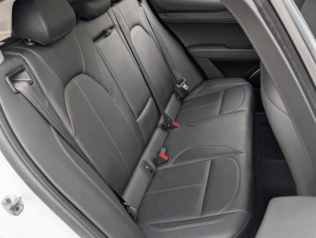 2021 Alfa Romeo Stelvio RWD